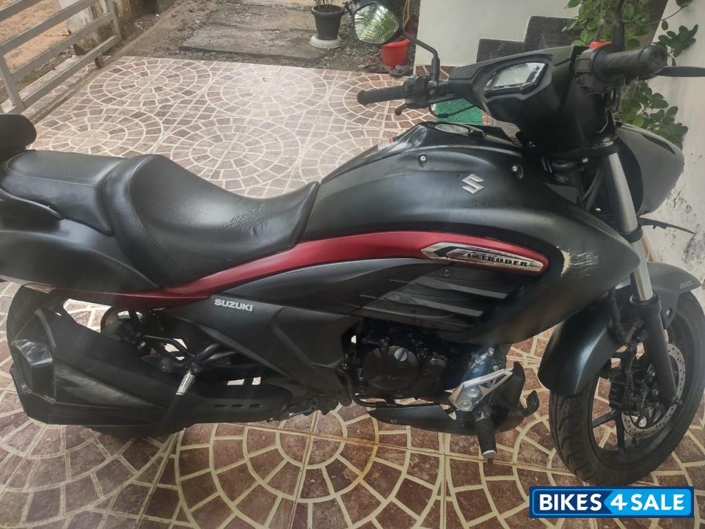 Suzuki Intruder 150