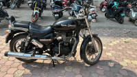 Black Royal Enfield Thunderbird 350