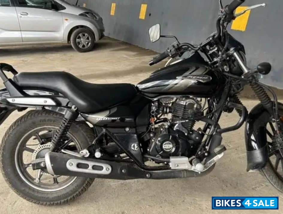 Bajaj Avenger Street 160 BS6
