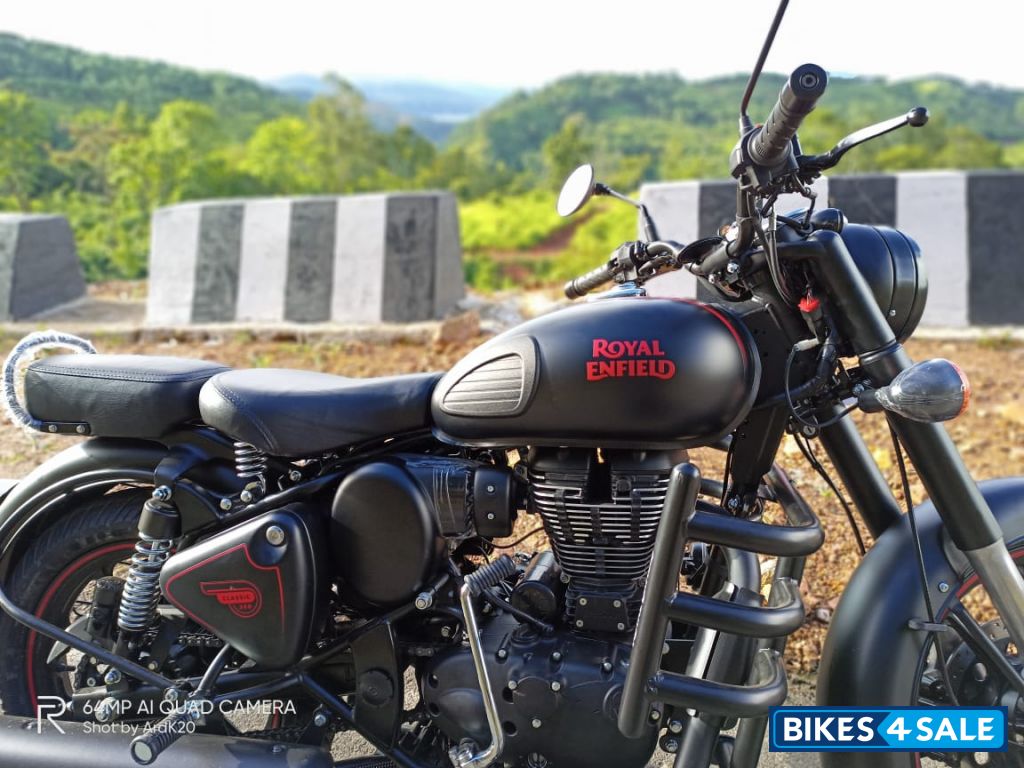 Stealth Black Royal Enfield Classic Stealth Black Stealth Black Royal Enfield Classic Stealth Black
