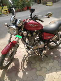 Red Royal Enfield Thunderbird TwinSpark 350