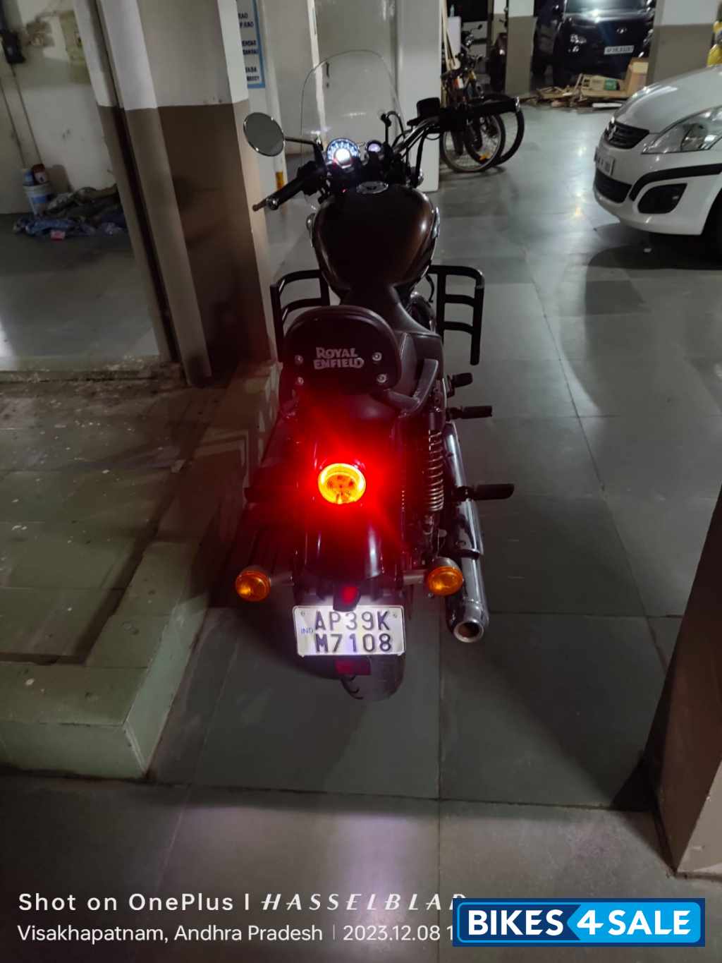 Royal Enfield Meteor 350 Supernova