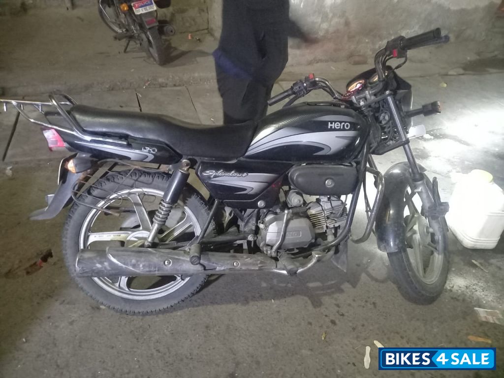 Hero Splendor Splendor plus cast