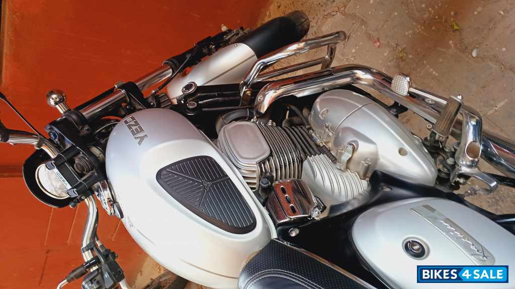 Yezdi Roadster Chrome