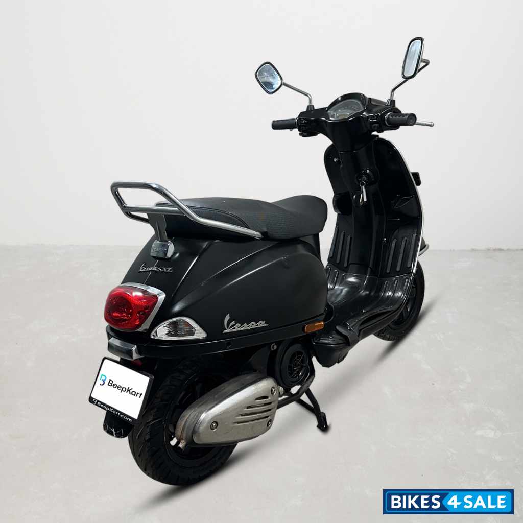Vespa SXL 125