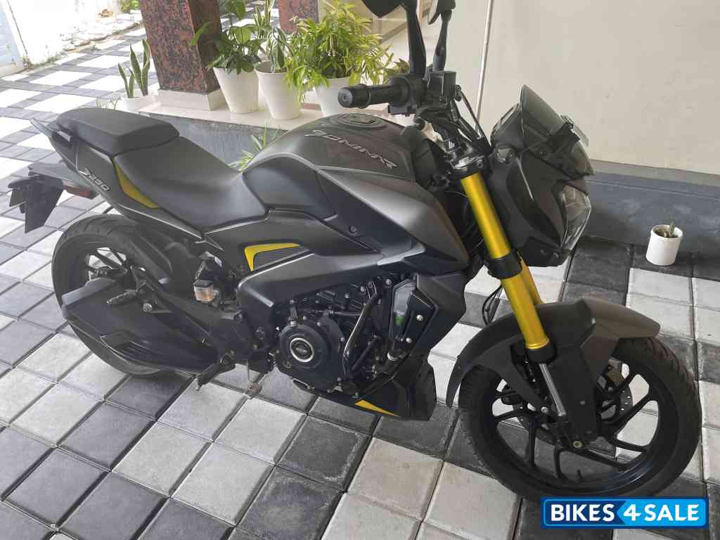 Bajaj Dominar 250