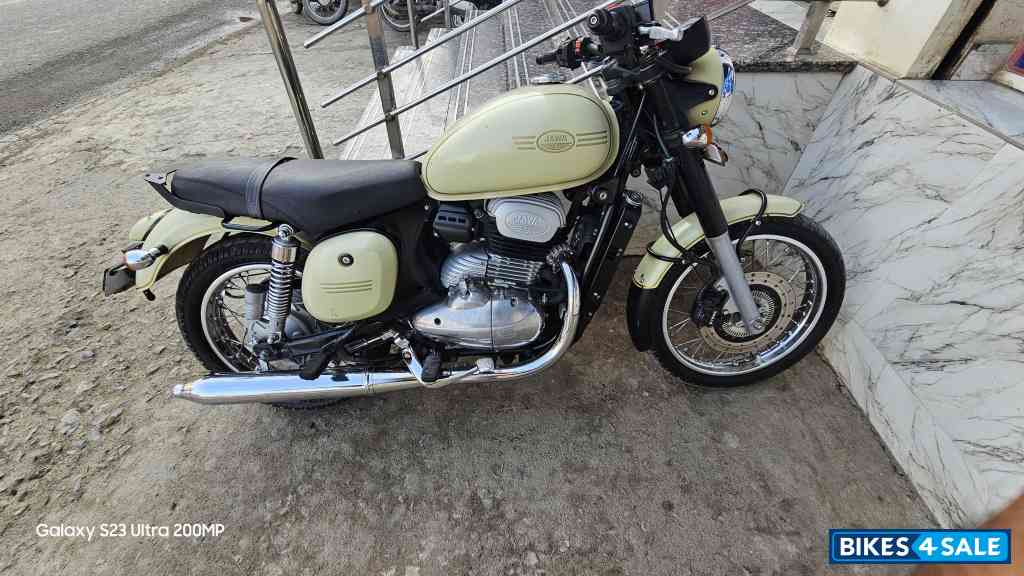 Lumous Lime Jawa 42 Dual Tone