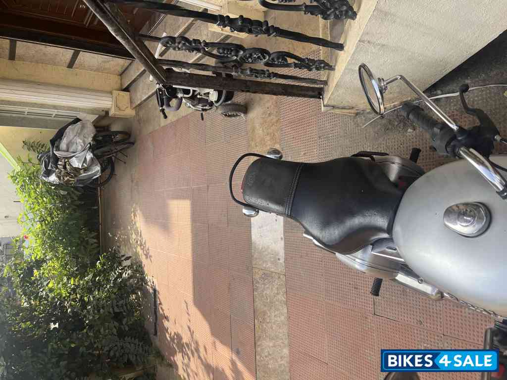 Royal Enfield Bullet Electra Twinspark