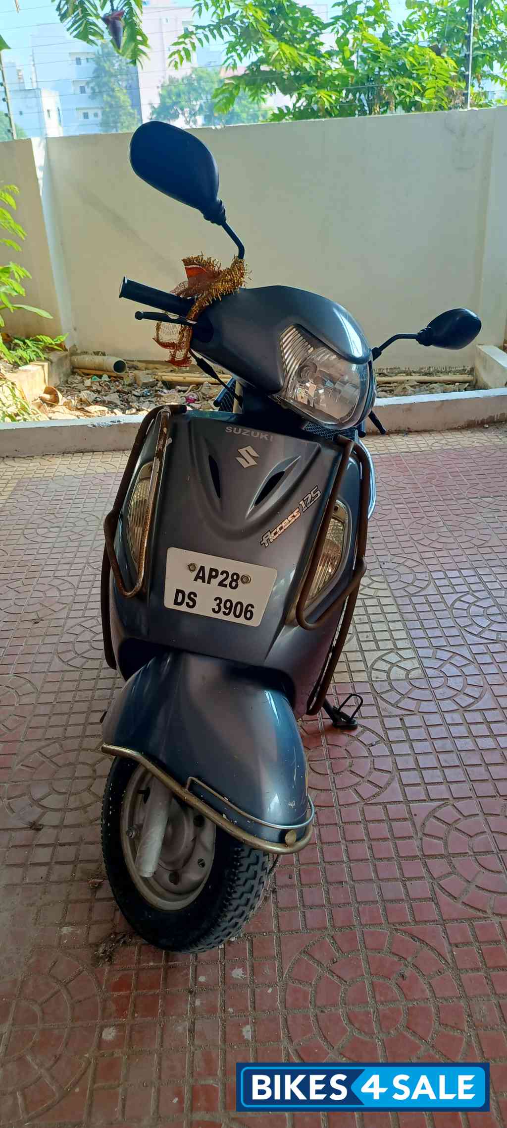 Grey Suzuki Access 125