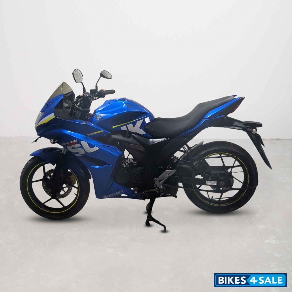 Suzuki Gixxer SF
