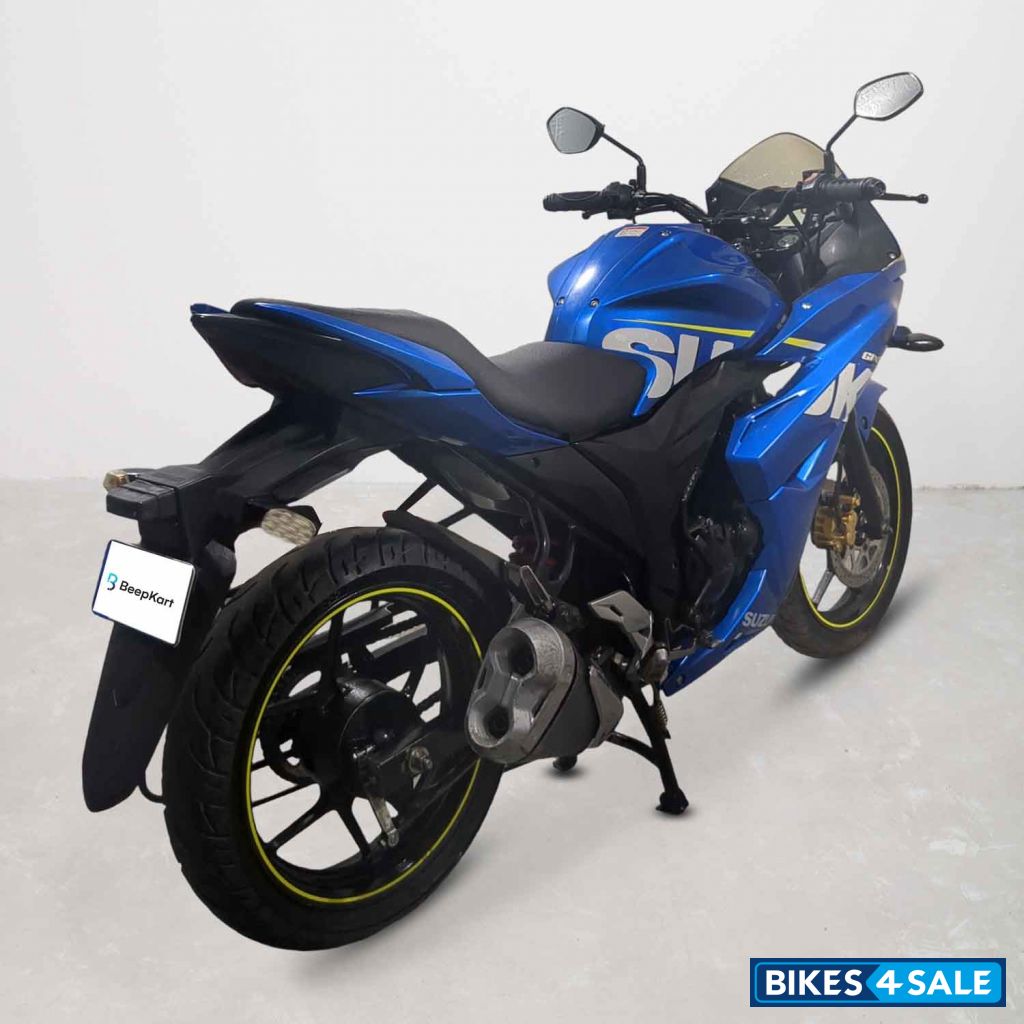 Suzuki Gixxer SF