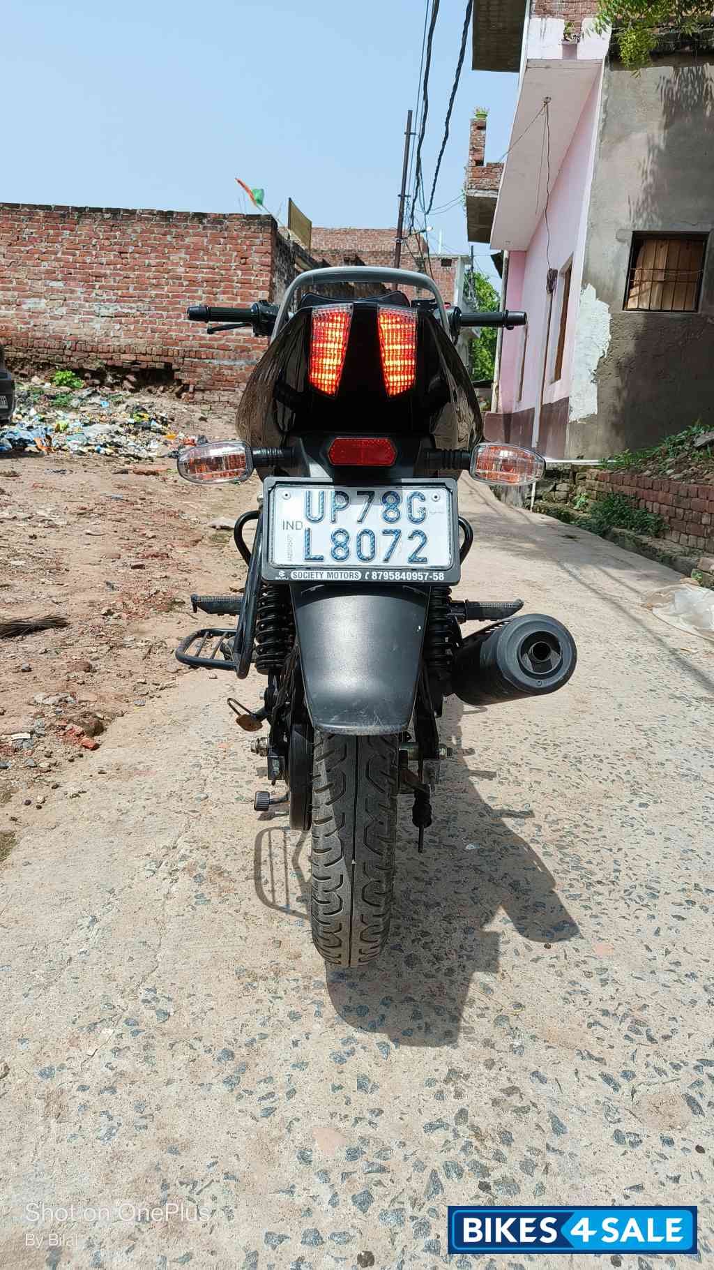Grey Black Bajaj Pulsar 125 Neon BS6