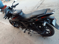 Bajaj Pulsar 125 Split Seat