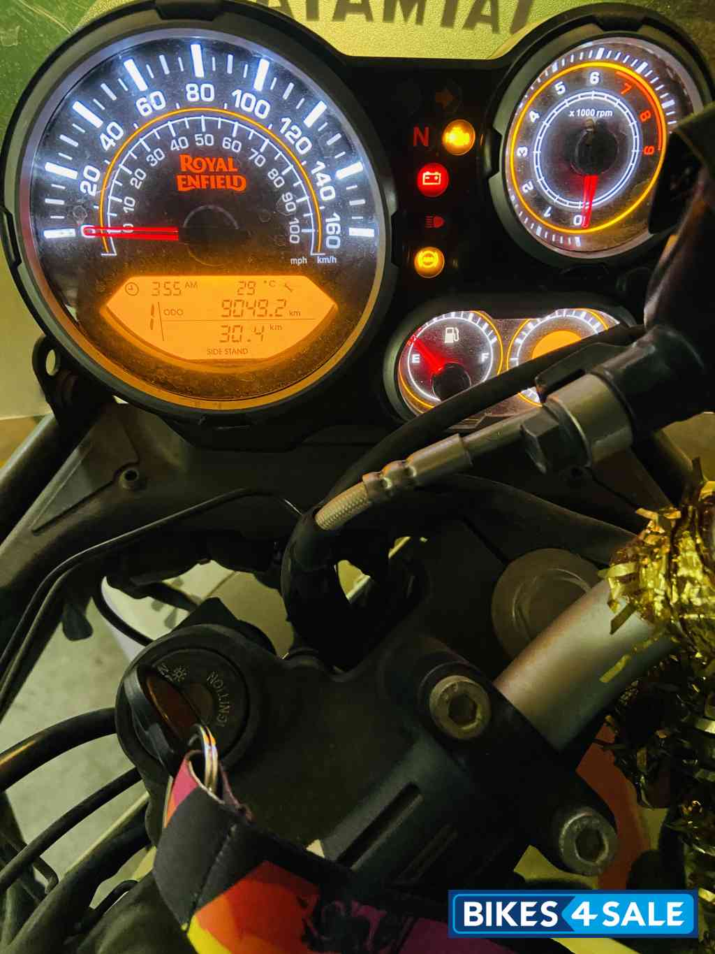 Snowwhite Royal Enfield Himalayan