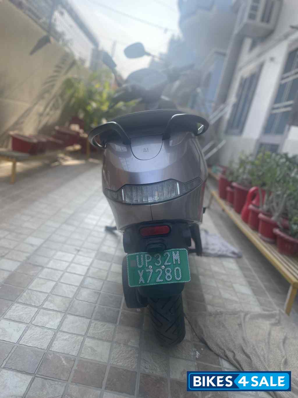 Liquid Silver Ola S1 Pro