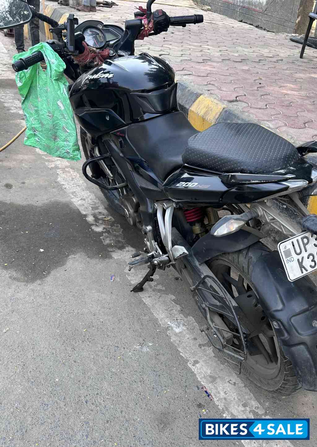 Bajaj Pulsar 200 NS