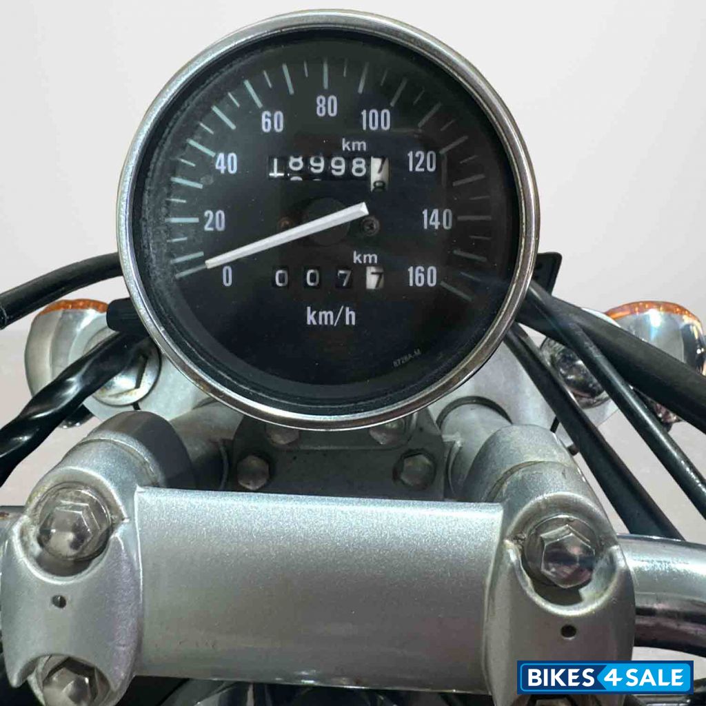 Bajaj Avenger 180 DTS-i