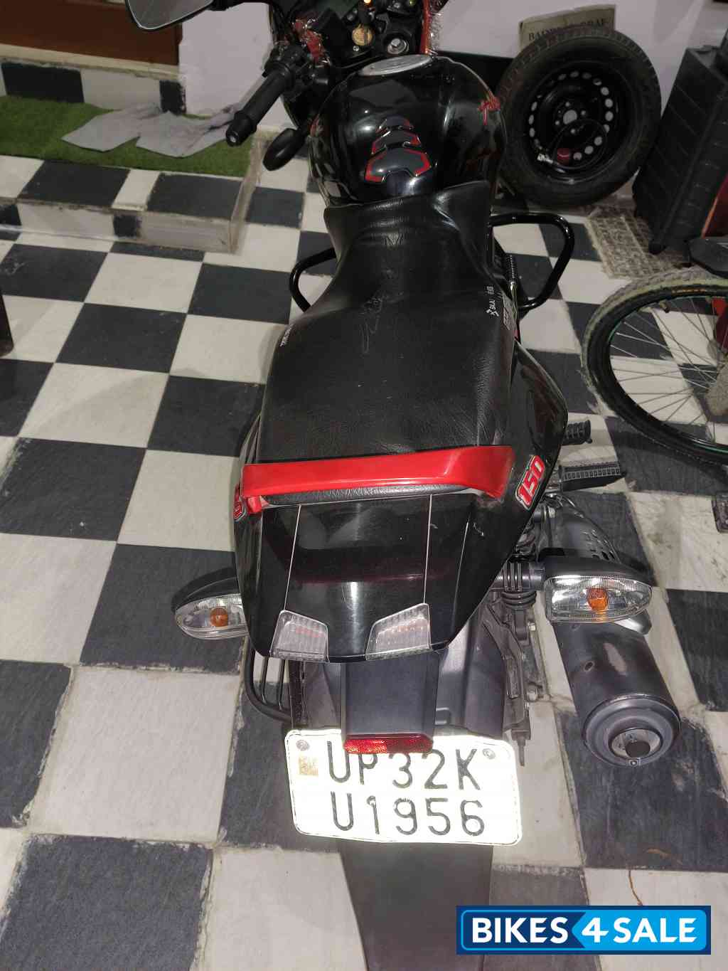 Red And Black Bajaj Pulsar 150 Twin Disc