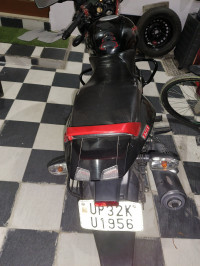 Red And Black Bajaj Pulsar 150 Twin Disc