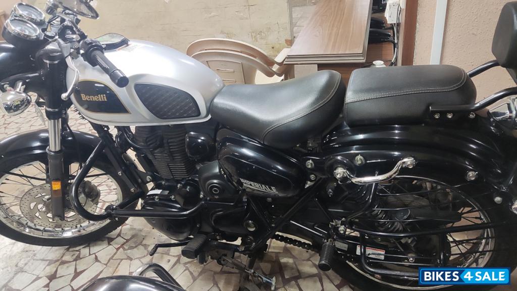 Benelli Imperiale 400