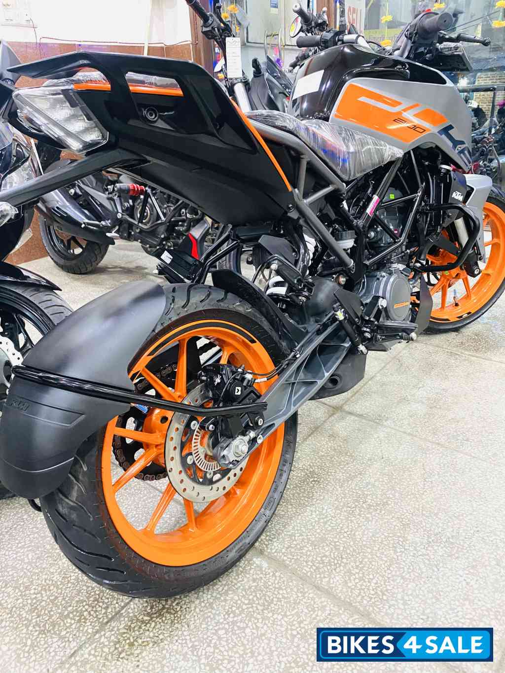 KTM Duke 200 ABS