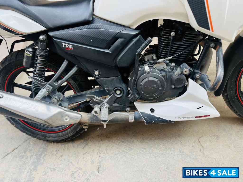 TVS Apache RTR 160 TVS Apache RTR 160