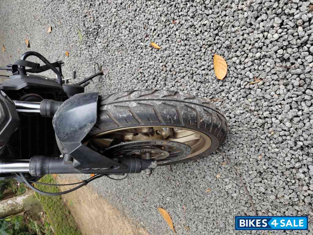 Bajaj Dominar 400 ABS BS6