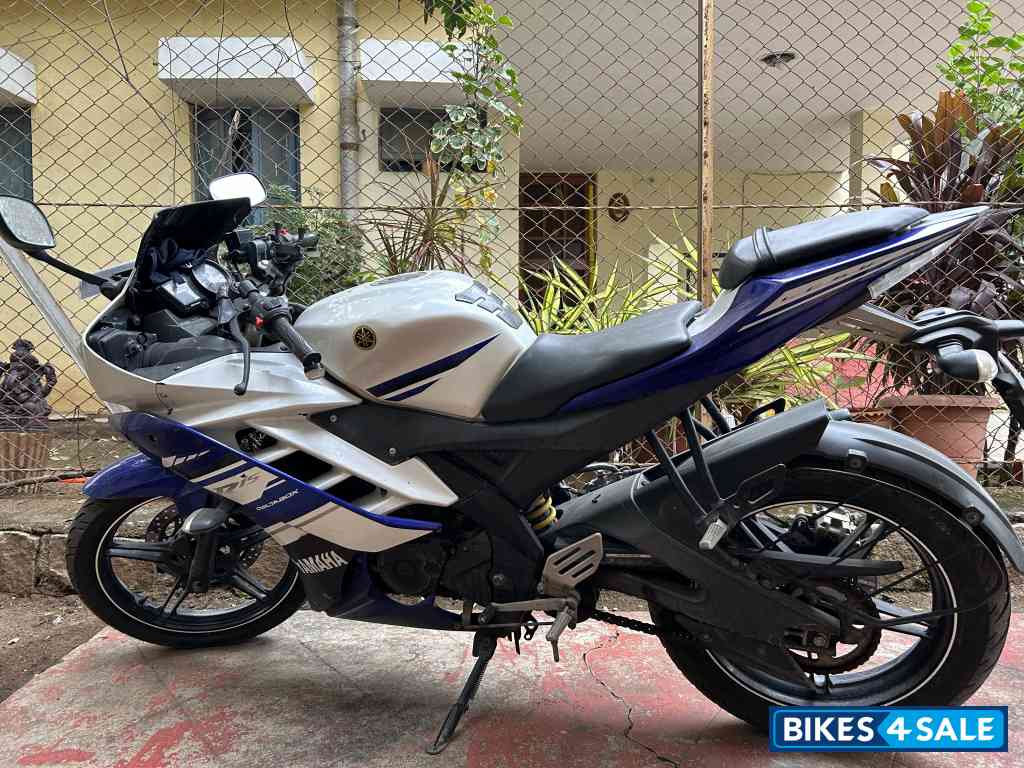 Yamaha YZF R15 V2