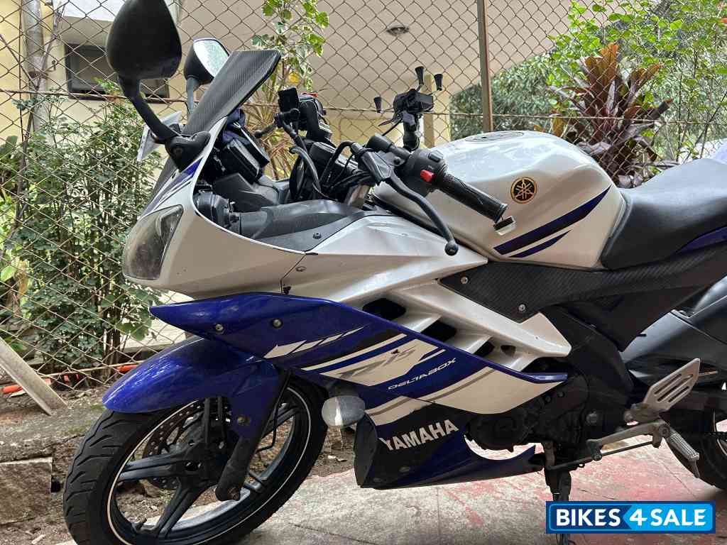 Yamaha YZF R15 V2