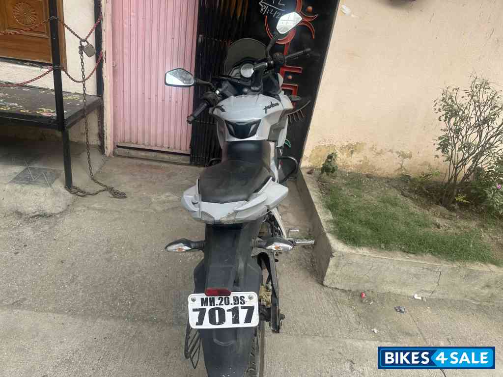 Bajaj Pulsar AS 200
