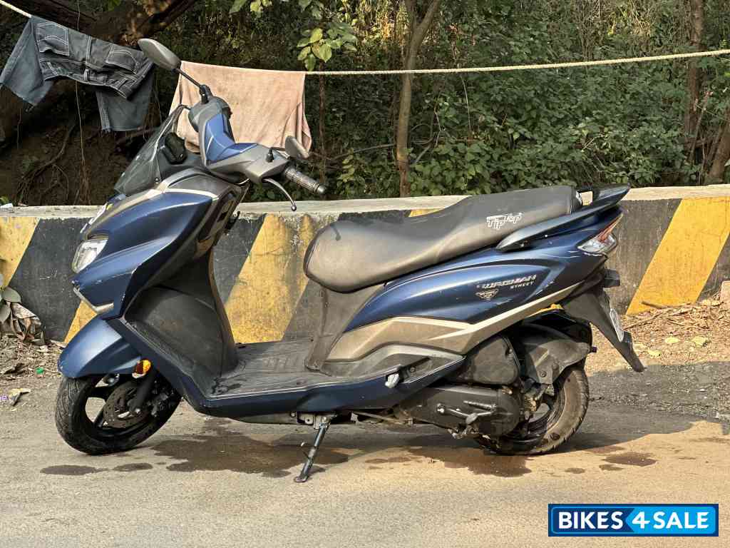 Suzuki Burgman Street BS6