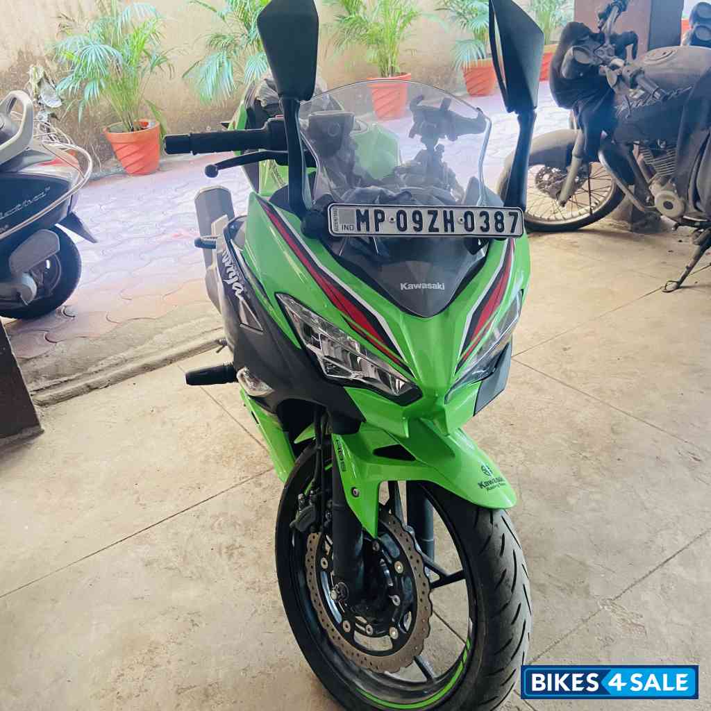 Kawasaki Ninja 400