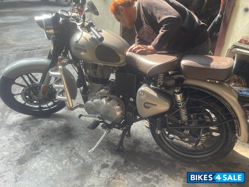 Royal Enfield Classic 350 BS VI Royal Enfield Classic 350 BS VI