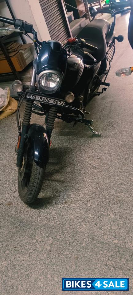 Black Bajaj Avenger Street 160 BS6
