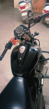 Black Bajaj Avenger Street 160 BS6
