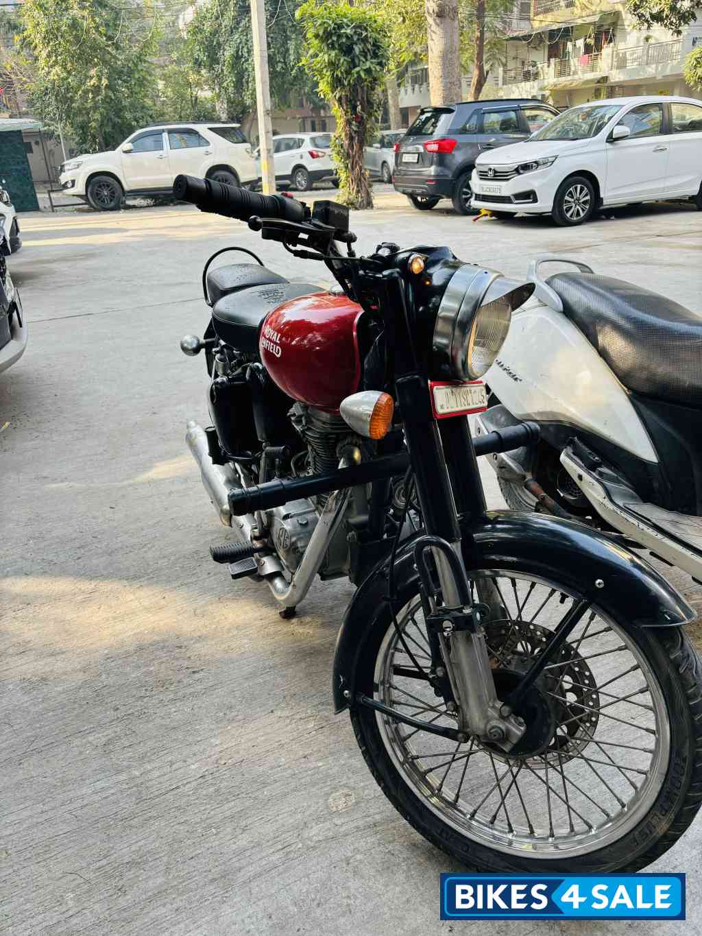 Royal Enfield Classic 350 Redditch Red