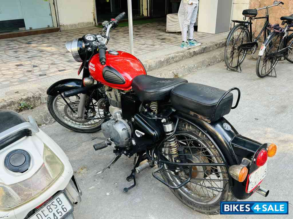 Royal Enfield Classic 350 Redditch Red