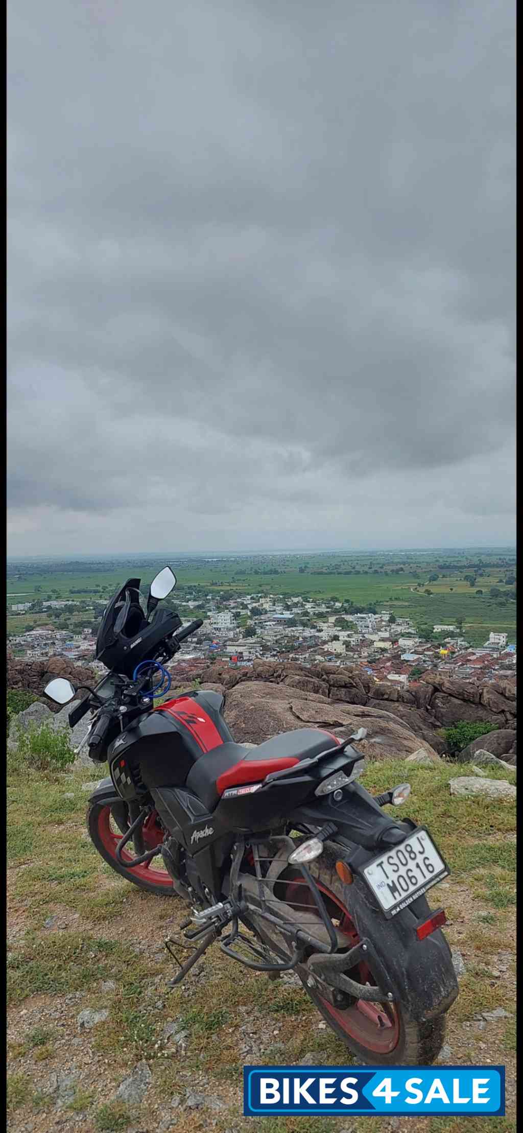 Matte Black TVS Apache RTR 160 4V Special Edition