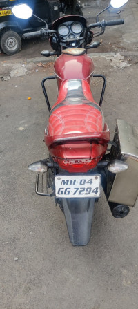 Red Honda Dream Yuga