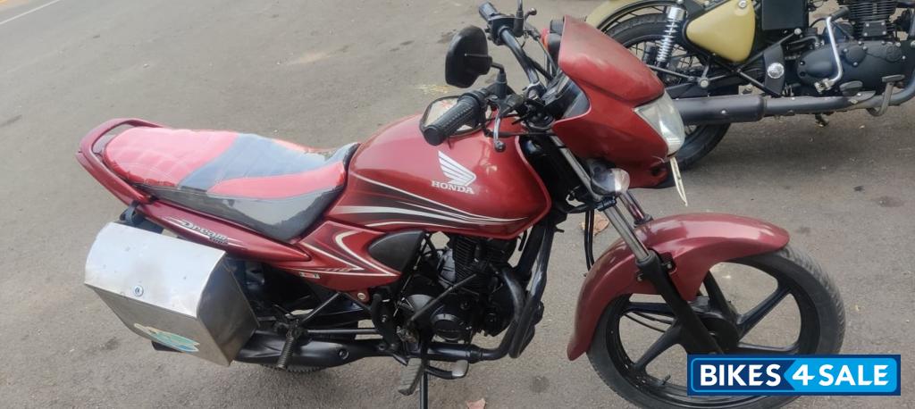 Red Honda Dream Yuga Red Honda Dream Yuga