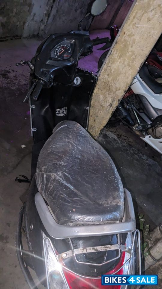 Black Honda Activa 4G