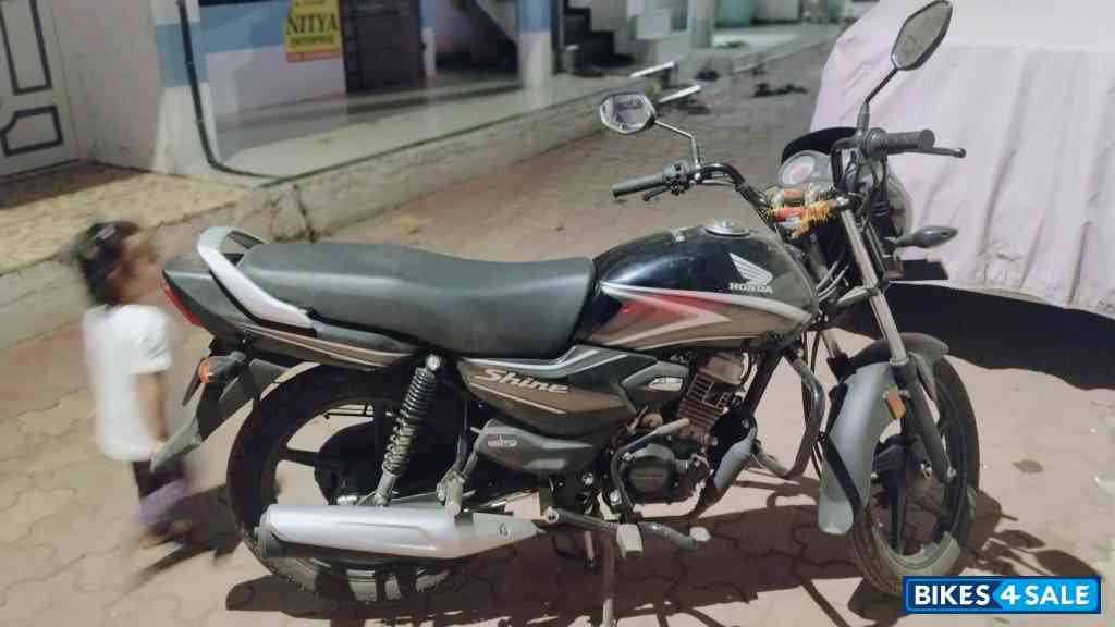 Honda Shine 100