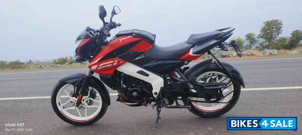 Bajaj Pulsar NS 160 BS6