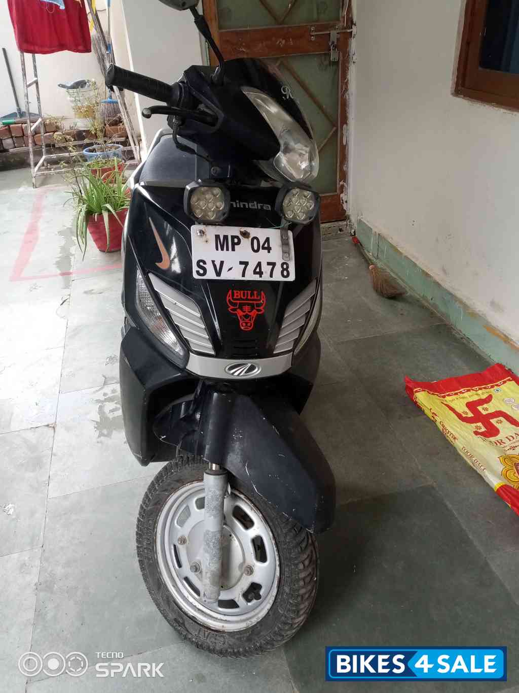 Mahindra Gusto