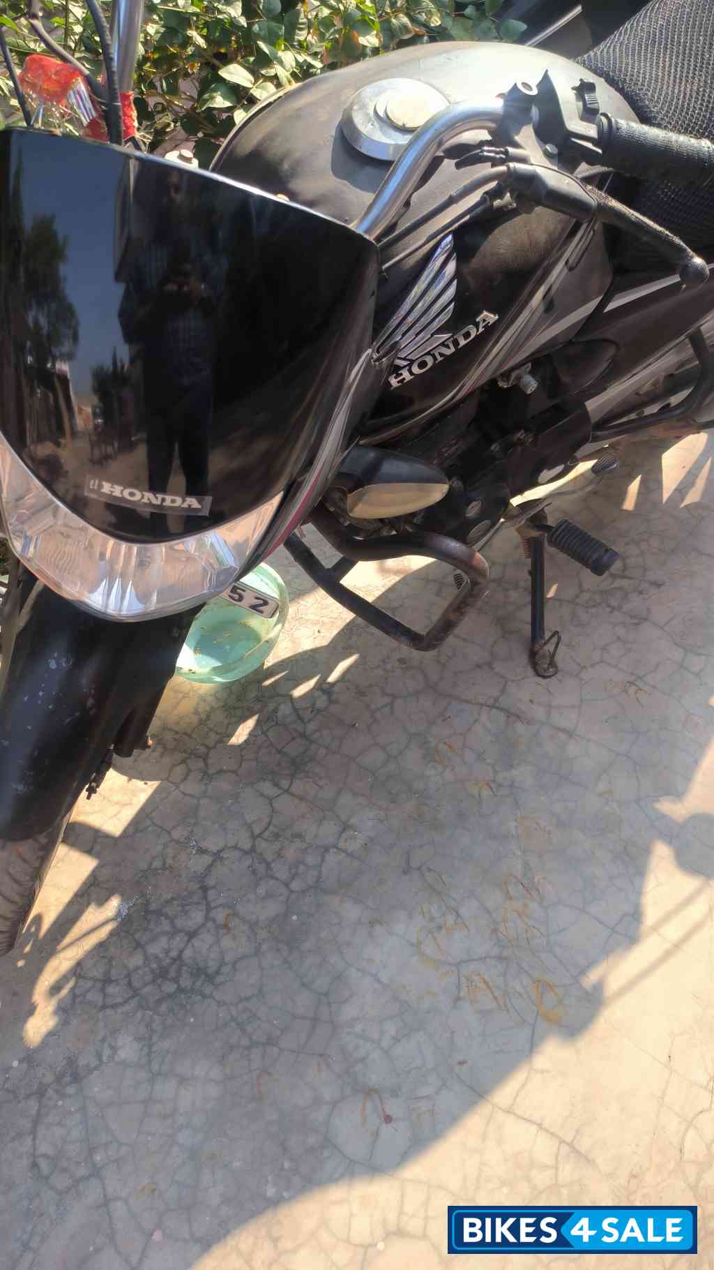 Black Honda Shine 125 Drum