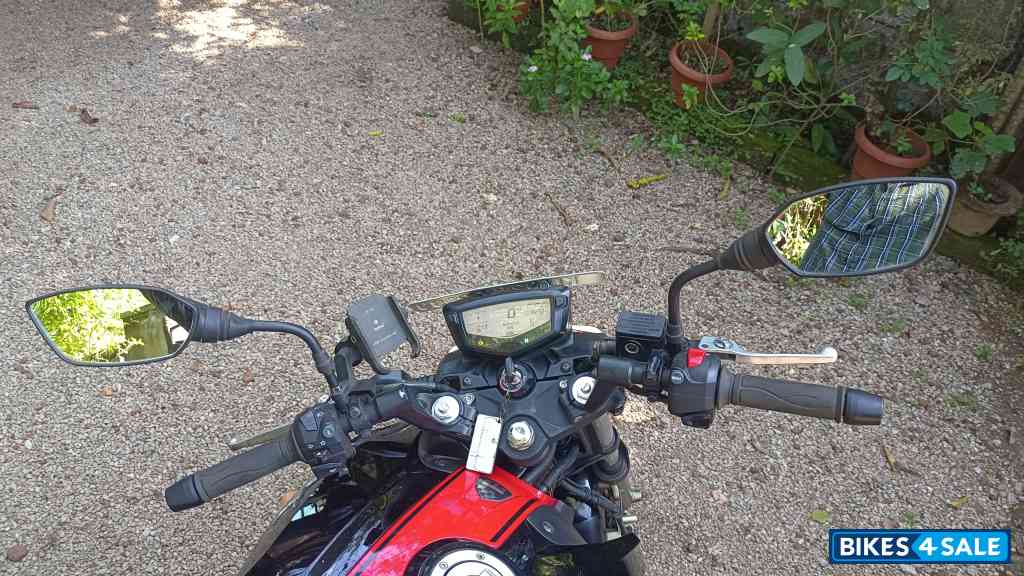 Black TVS Apache RTR 200 4V ABS Race Edition 2.0 Black TVS Apache RTR 200 4V ABS Race Edition 2.0