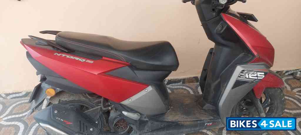 Matt Red TVS NTORQ 125 Matt Red TVS NTORQ 125