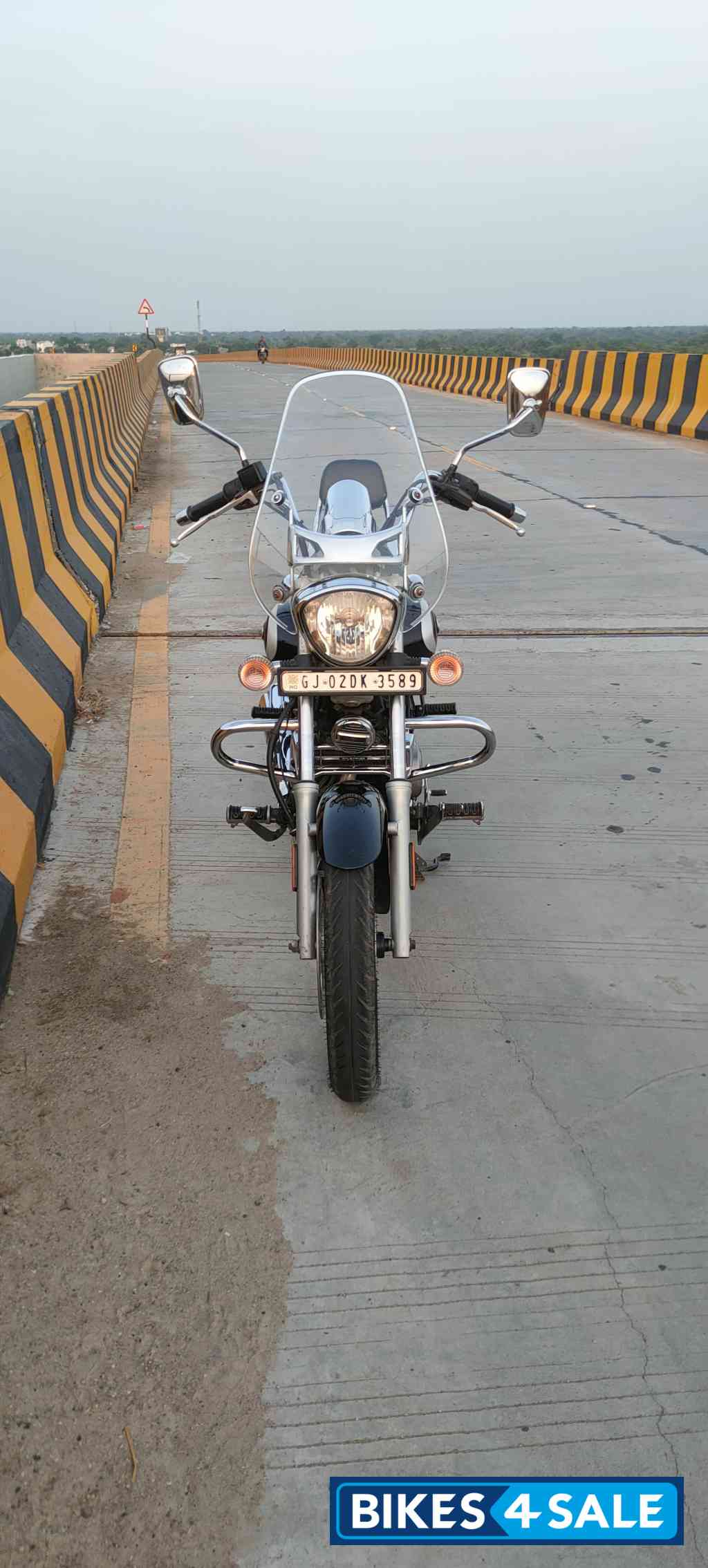 Bajaj Avenger