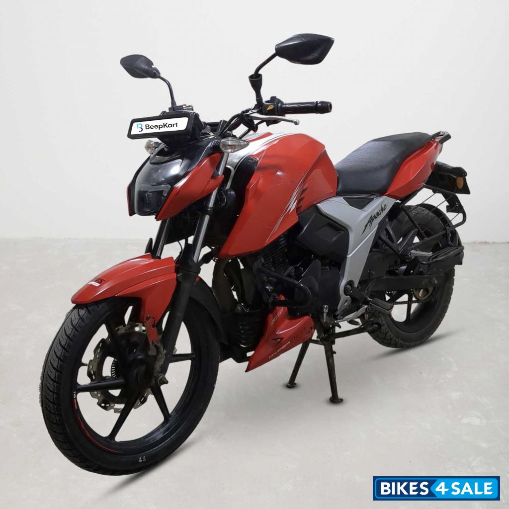 TVS Apache RTR 160 4V
