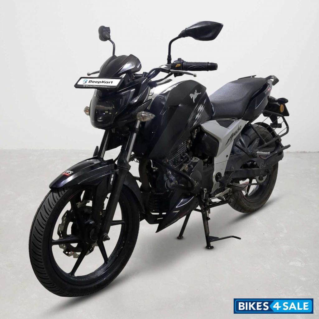 TVS Apache RTR 160 4V